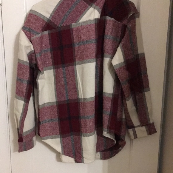 Plaid shirt/ jacket. - Picture 4 of 6